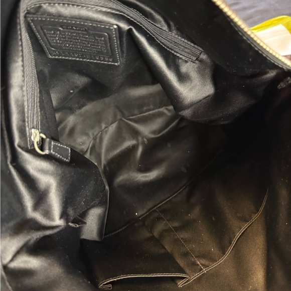 Coach Laura Signature Tote Black Patent Leather Trim - Picture 7 of 14